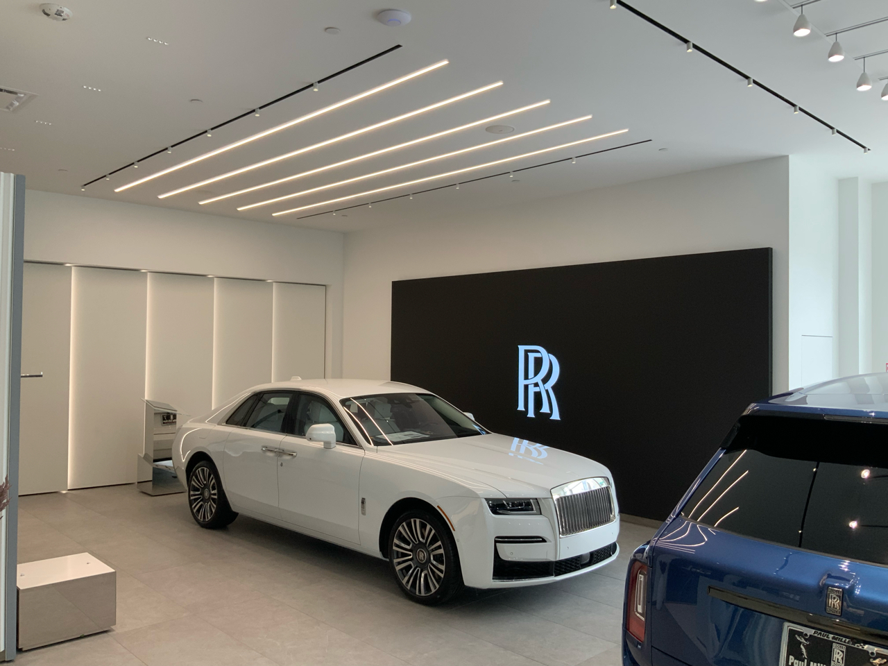 Rolls Royce Motor Cars Paramus Showrrom