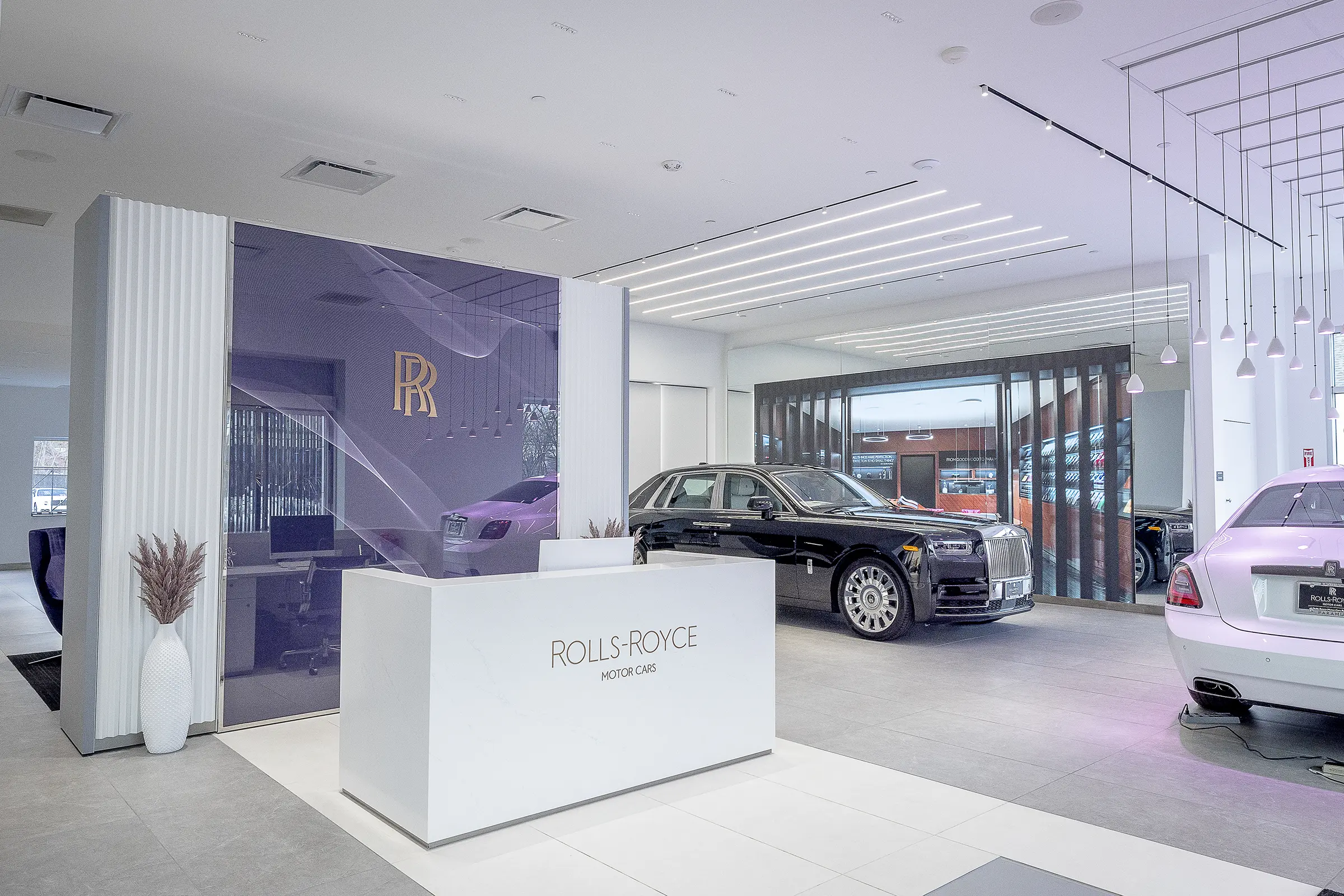 Rolls-Royce Paramus Lobby